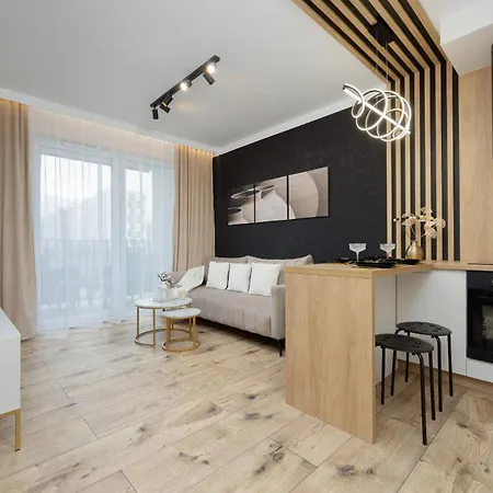 Herbu Oksza Elegant With Parking By Renters 华沙