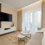 Herbu Oksza Elegant With Parking By Renters Apartment *